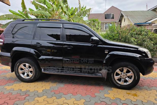 Toyota Land Cruiser Prado 3.0 D-4D 5dr 2007 Gray