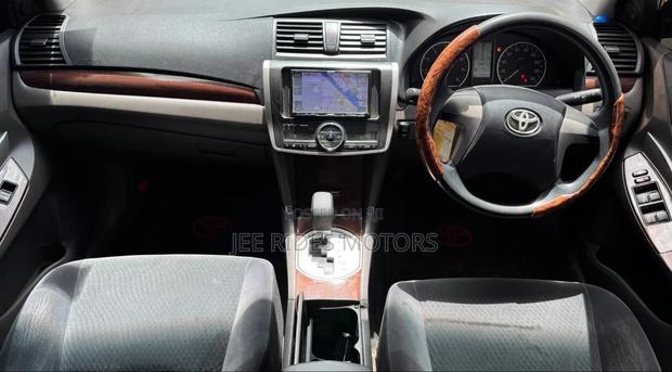 Toyota Allion 2013 Gray