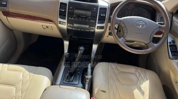 Toyota Land Cruiser Prado 2008 Gold