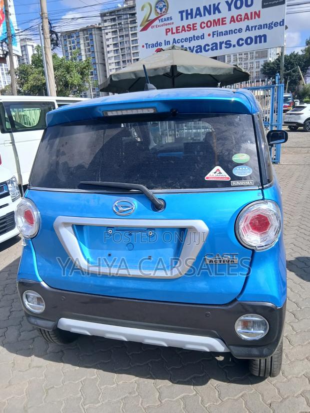 Daihatsu Cast 2019 Blue