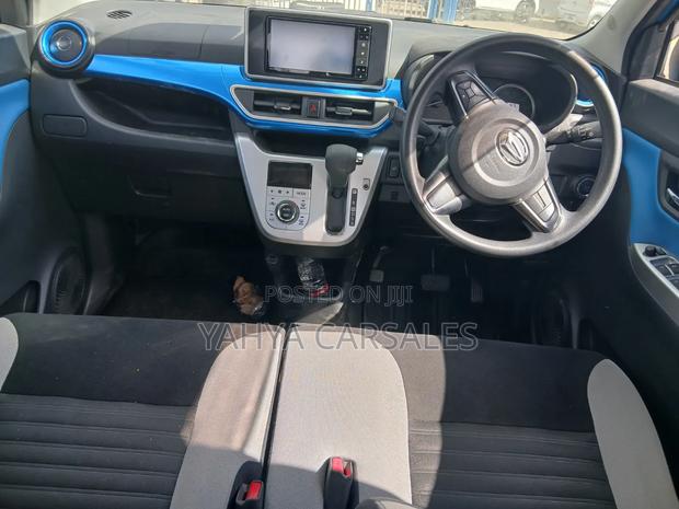 Daihatsu Cast 2019 Blue