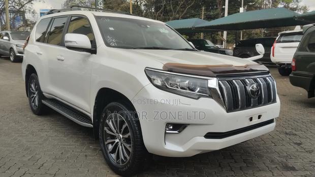Toyota Land Cruiser Prado 2019 White