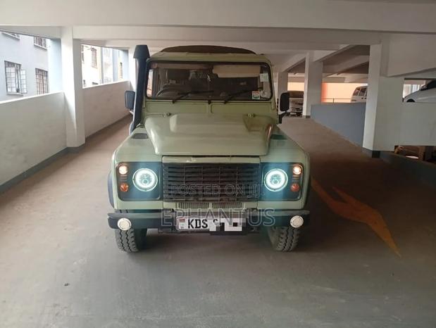 Land Rover Defender Puma 110 2.4 TD 2010 Green