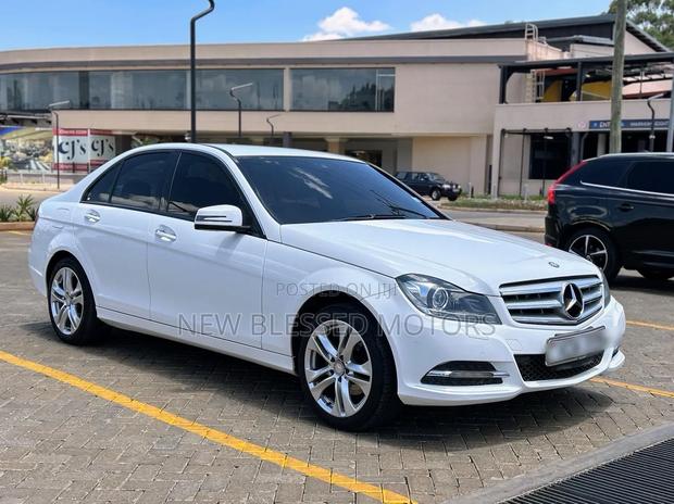 Mercedes-Benz C200 2012 White