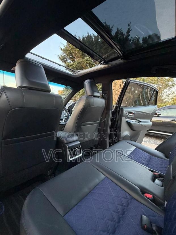 Toyota Harrier 2.0 2019