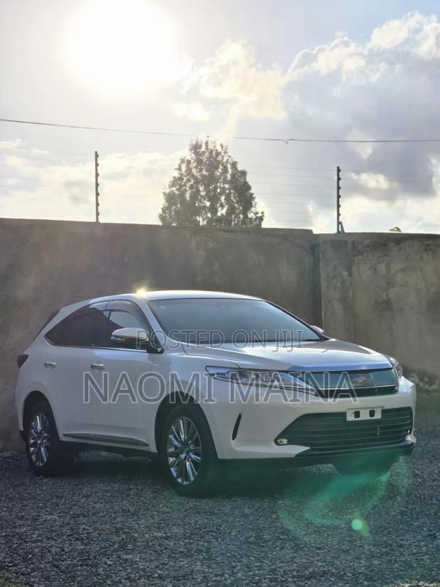 Toyota Harrier 2019 White