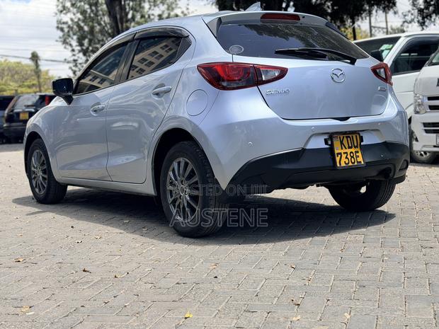 Mazda Demio 2019 Silver
