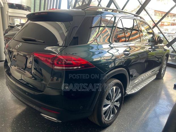 Mercedes-Benz GLE-Class GLE 300d 4MATIC 2020 Green