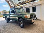 Toyota Land Cruiser 2018 Green for sale