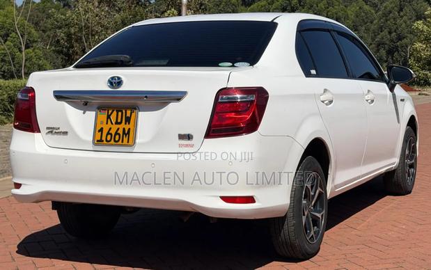 Toyota Axio 2018 White