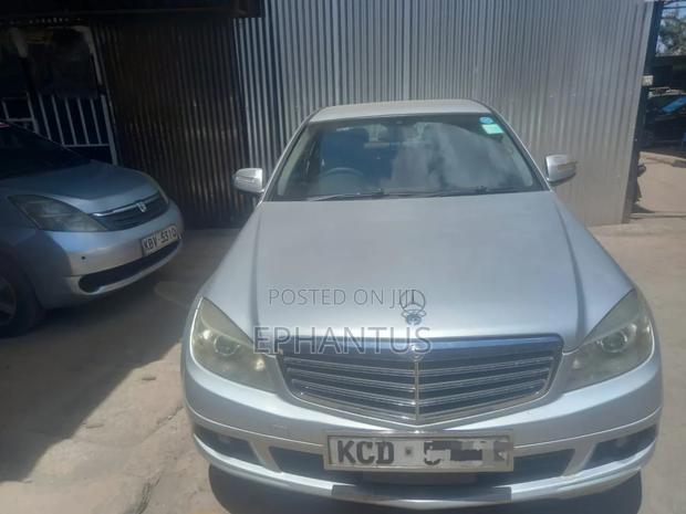 Mercedes-Benz C200 2008 Silver