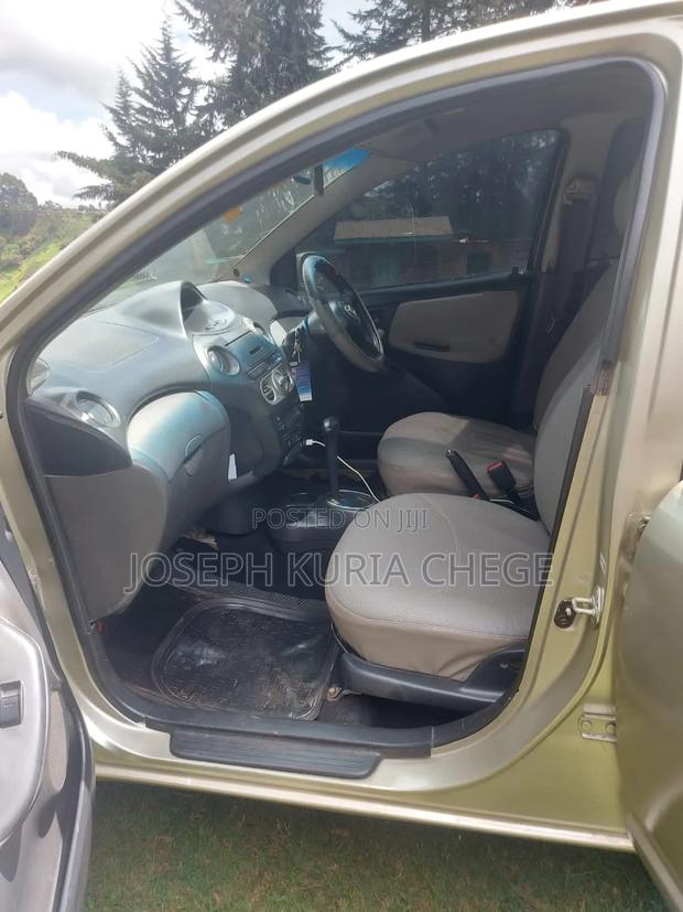 Toyota Vitz 2005 Gold