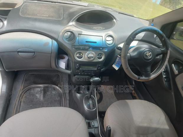Toyota Vitz 2005 Gold