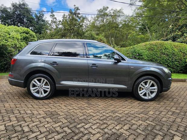 Audi Q7 3.0T Premium AWD quattro 2017 Gray