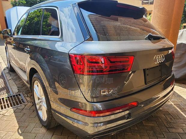 Audi Q7 3.0T Premium AWD quattro 2017 Gray