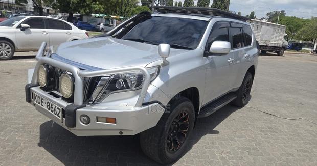 Toyota Land Cruiser Prado 2015 Silver