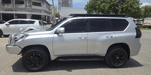 Toyota Land Cruiser Prado 2015 Silver