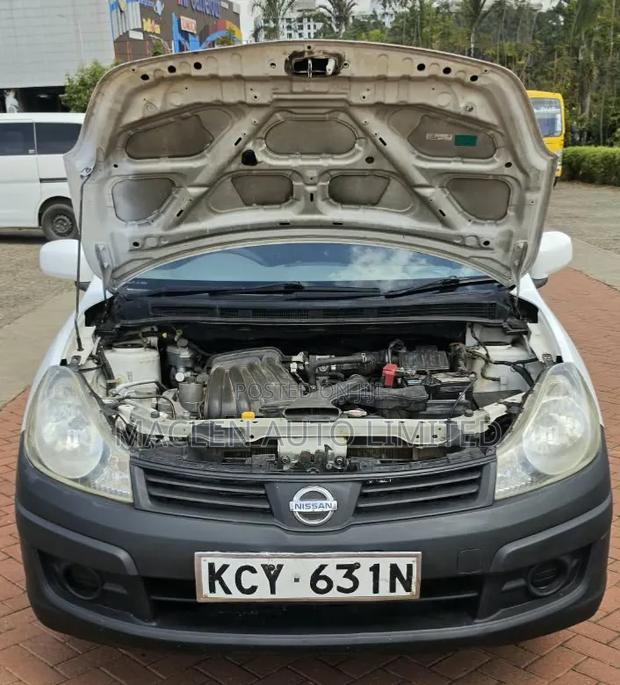 Nissan Advan 2013 White