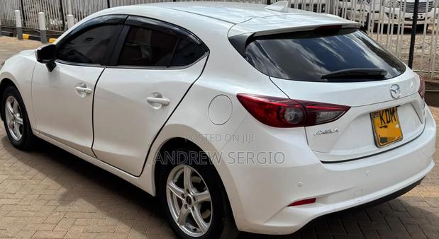 Mazda Axela 2017 White