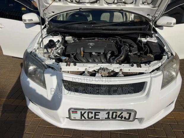 Toyota Corolla Fielder 2009 White