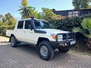 Toyota Land Cruiser 2014 White for sale