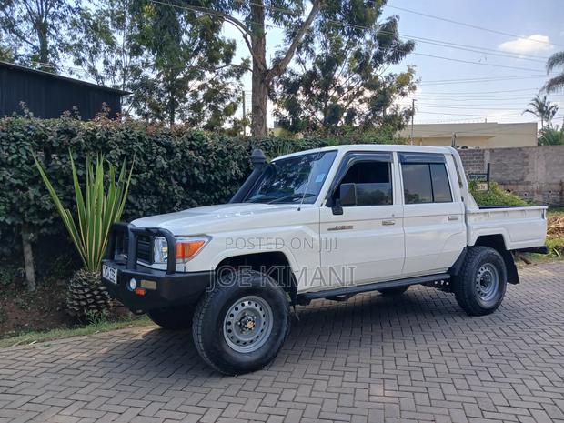 Toyota Land Cruiser 2014 White