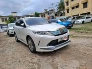 Toyota Harrier 2018 Pearl for sale