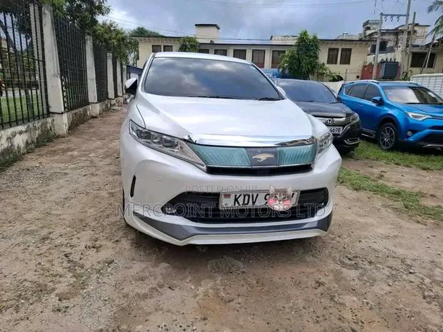 Toyota Harrier 2018 Pearl
