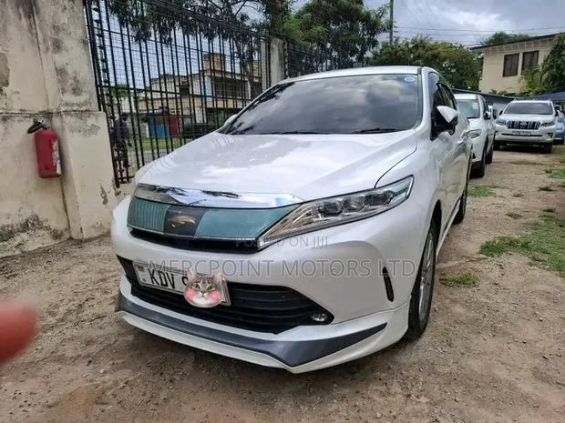 Toyota Harrier 2018 Pearl