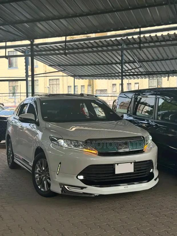 Toyota Harrier 2019 White
