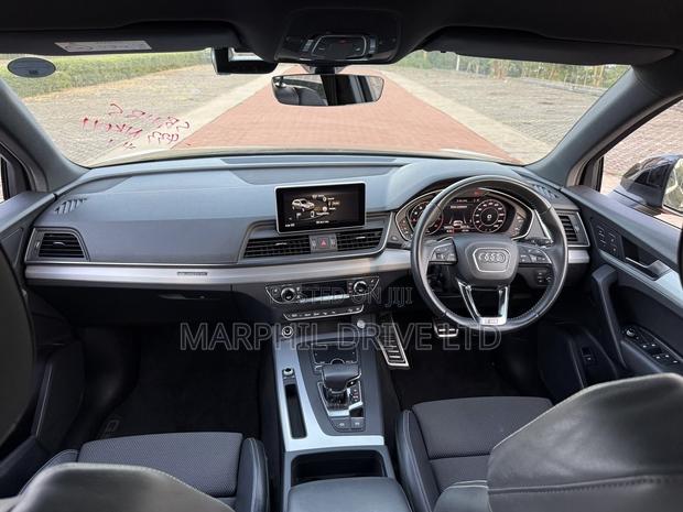 Audi Q5 2.0T Premium AWD quattro 2019 Black