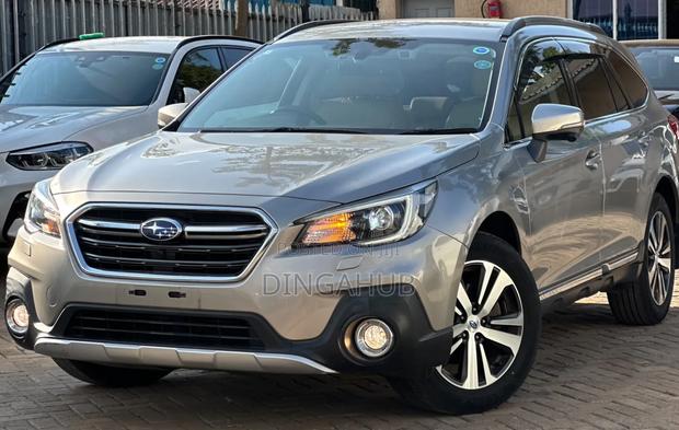 Subaru Outback 2.5i AWD 2019 Gold