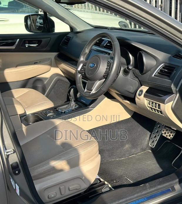 Subaru Outback 2.5i AWD 2019 Gold