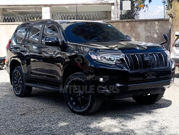 Toyota Land Cruiser Prado 2021 Black