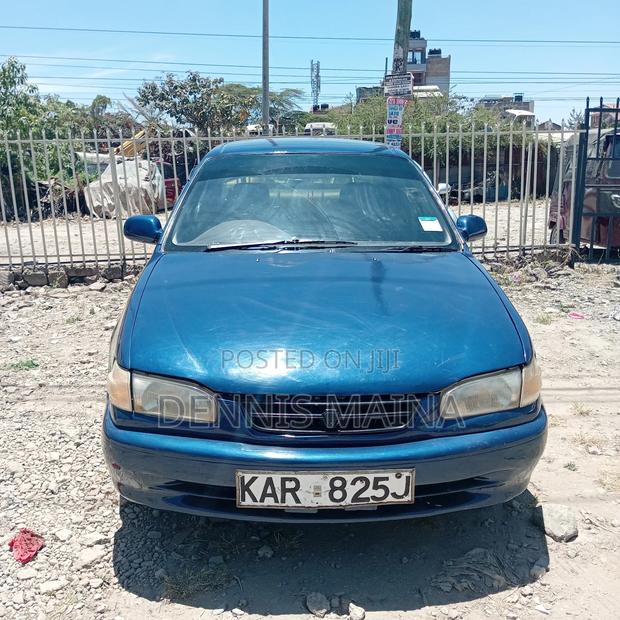 Toyota Corolla 2000 Blue