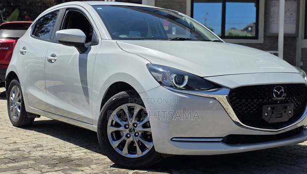 Mazda 2 2020 White