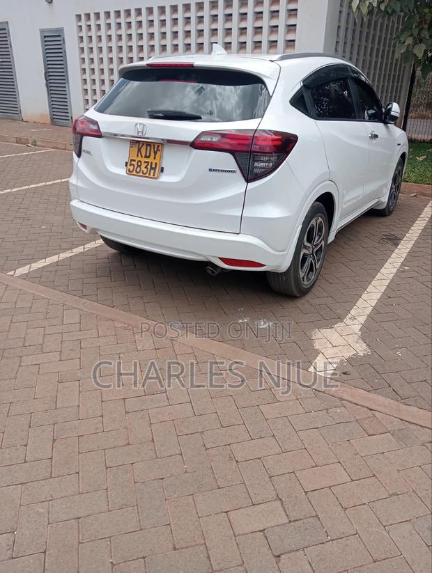 Honda Vezel 1.5 Hybrid 2WD 2019 Pearl
