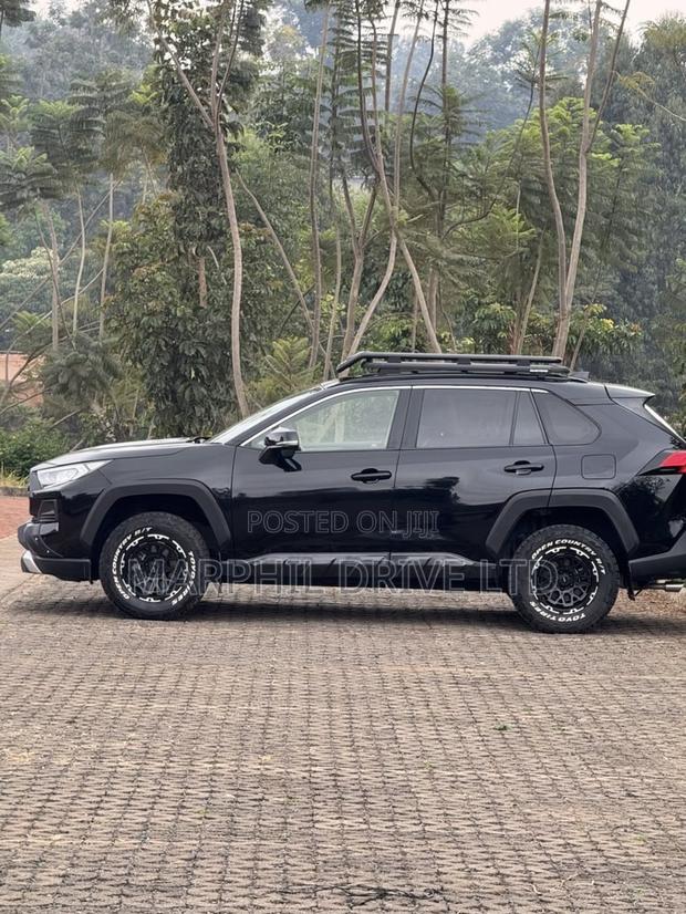 Toyota RAV4 Adventure 2019 Black