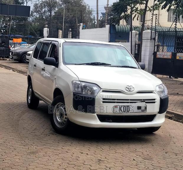 Toyota Probox 1.5 DX Comfort 2WD 2016 Off white