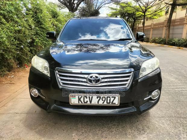 Toyota Vanguard 2013 Black