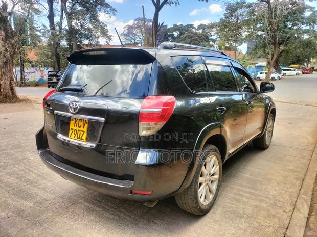 Toyota Vanguard 2013 Black