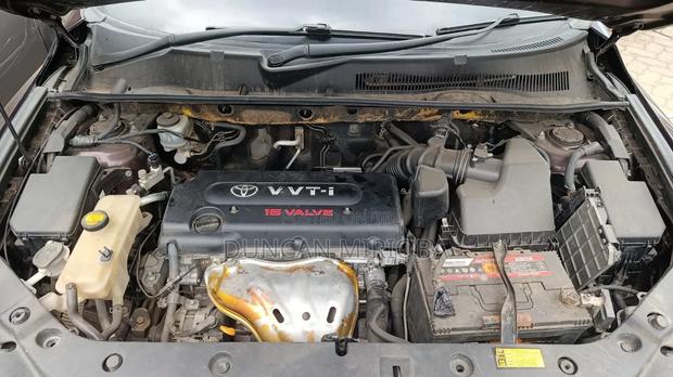 Toyota Vanguard 2011 Maroon