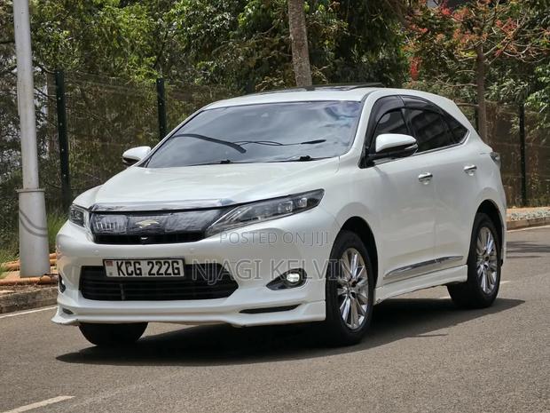 Toyota Harrier 2.0 2014 White