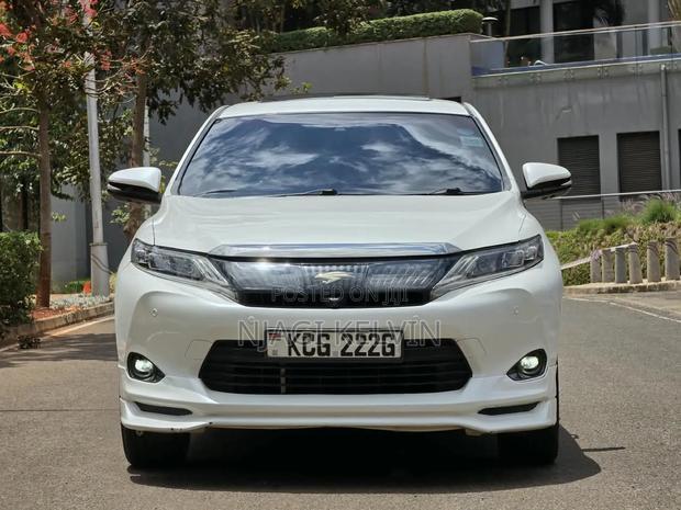 Toyota Harrier 2.0 2014 White