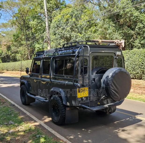 Land Rover Defender 1997 Green