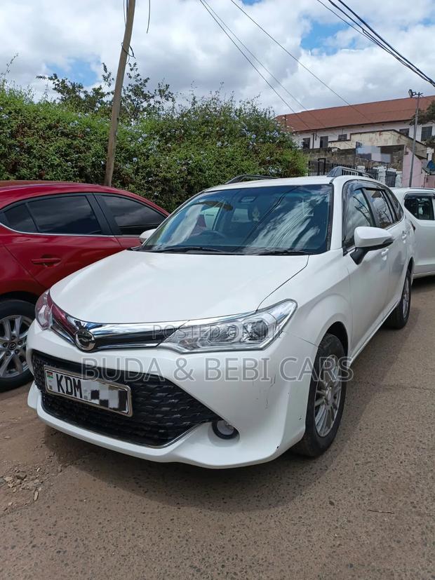 Toyota Corolla Fielder 2016 White