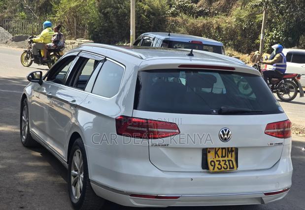 Volkswagen Passat 2016 White