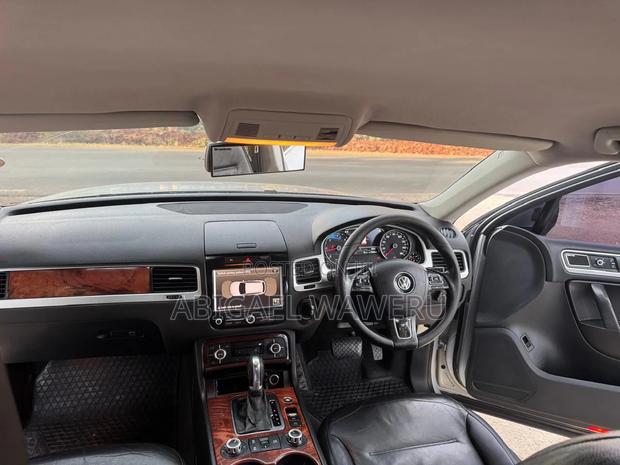 Volkswagen Touareg V6 TDI 2010 Silver