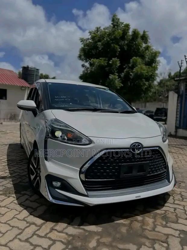 Toyota Sienta 2019 Pearl