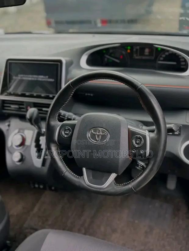 Toyota Sienta 2019 Pearl